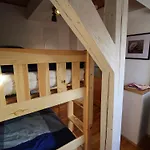 Apartment Makrele Von 1877